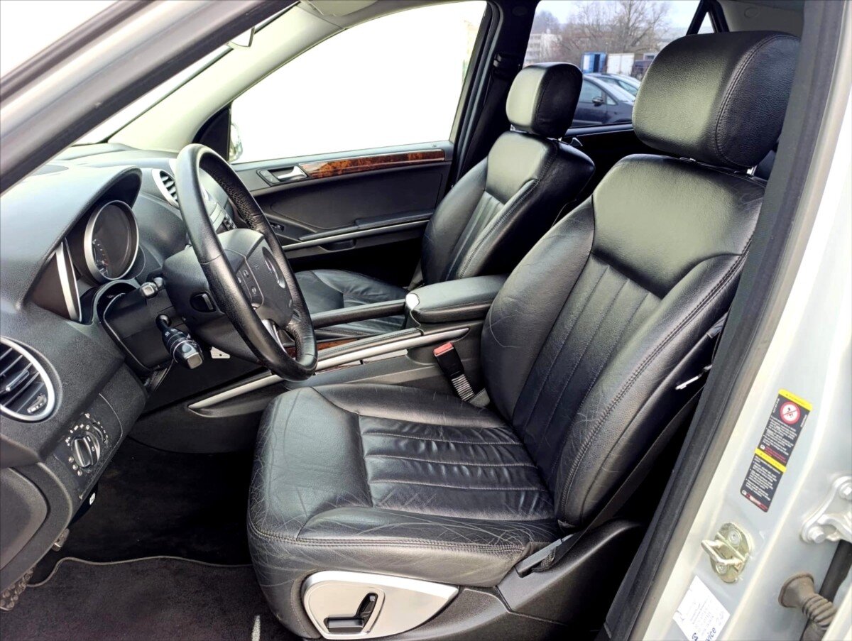 Mercedes-Benz Třídy M SUV / Terénní 3,0 l 165 kw