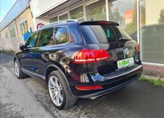 Volkswagen Touareg SUV 4,1 l 250 kw