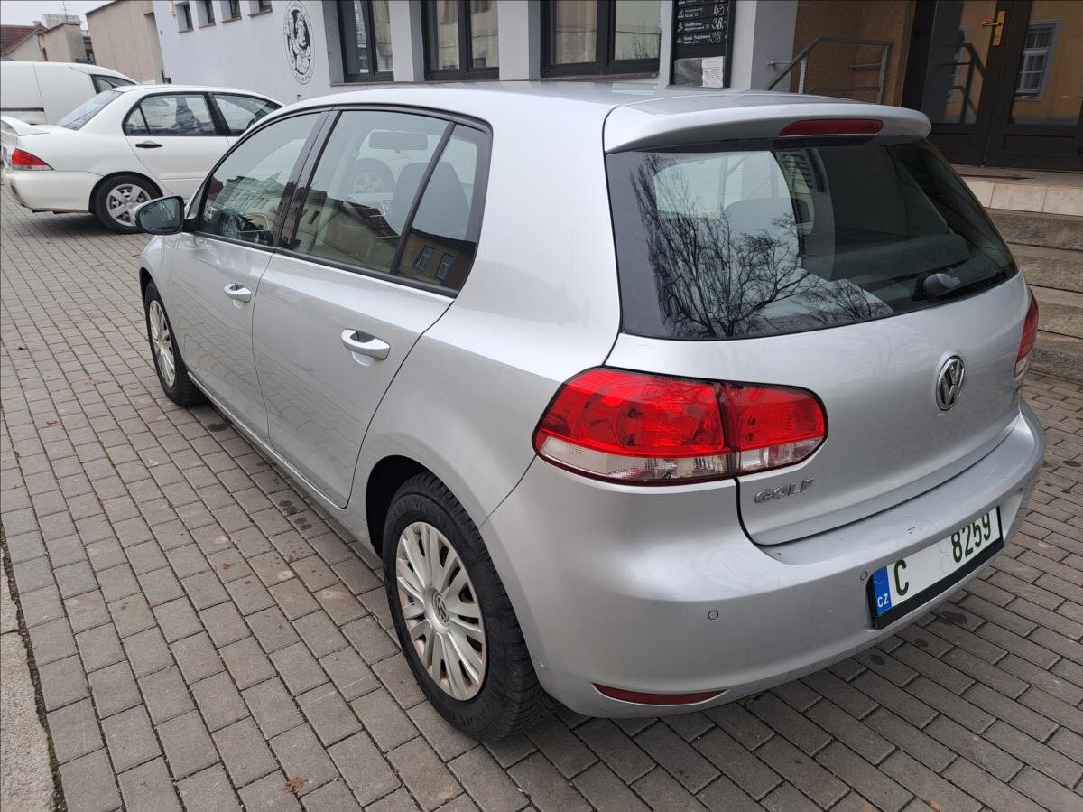 Volkswagen Golf Hatchback 1,6 l 66 kw