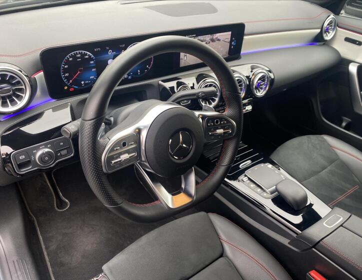 Mercedes-Benz CLA 10