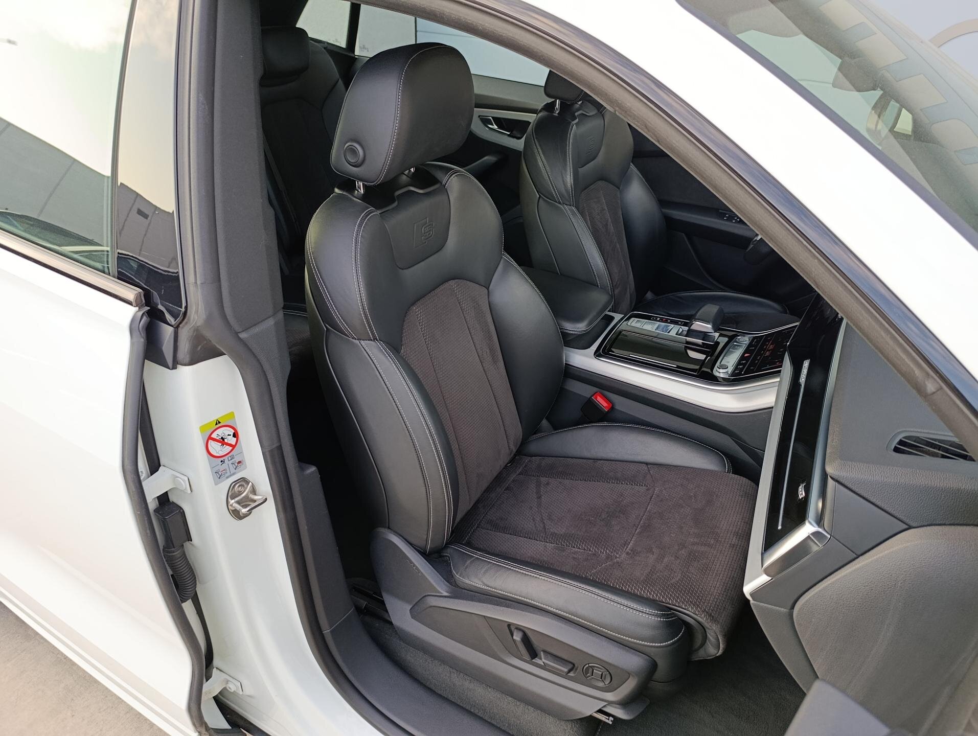 Audi Q8 SUV / Terénní 3,0 l 210 kw