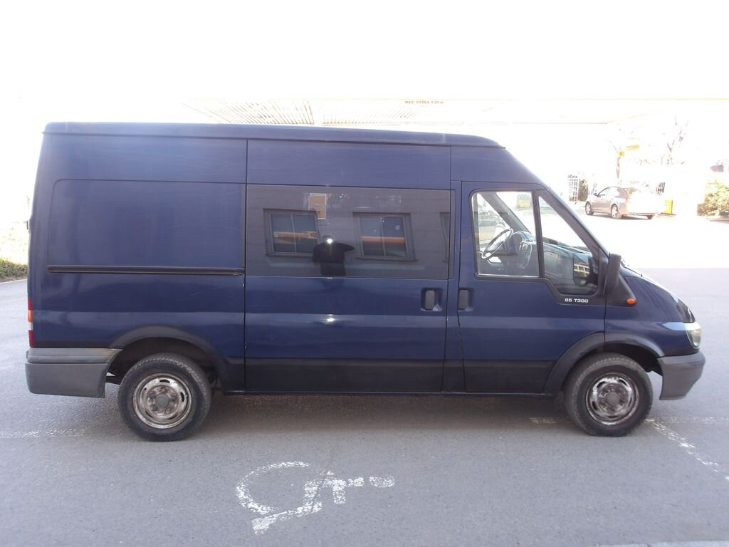 Ford Transit Skříň 2,0 l 62 kw
