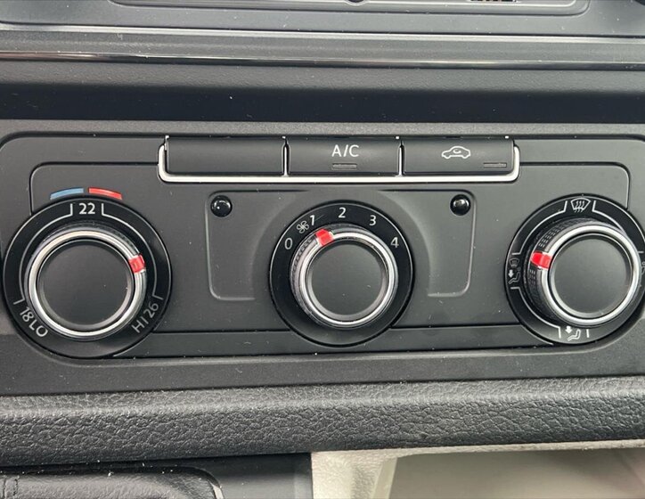 Volkswagen Transporter Valník 2,0 l 75 kw