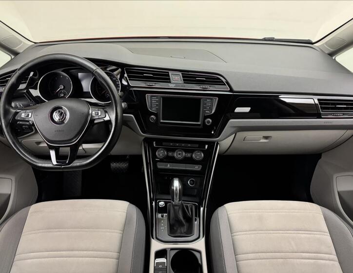 Volkswagen Touran 7