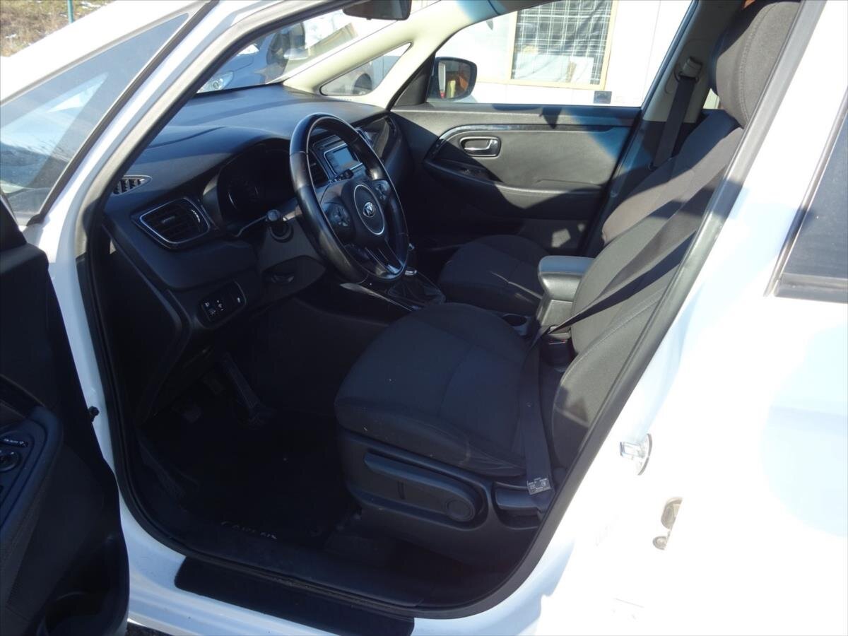 KIA Carens