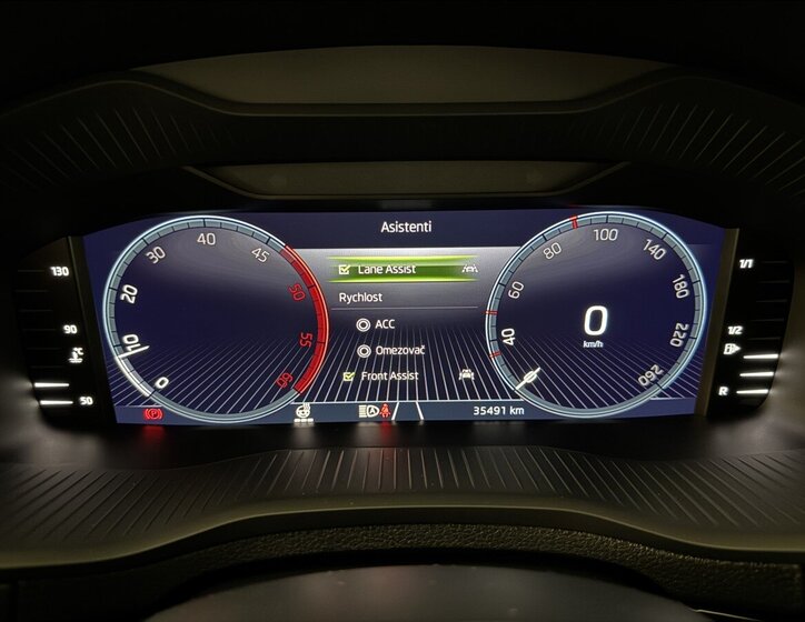 Škoda Karoq SUV / Terénní 2,0 l 110 kw