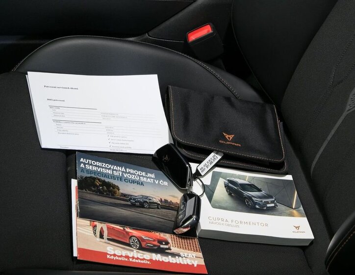 Cupra Formentor SUV / Terénní 2,0 l 110 kw