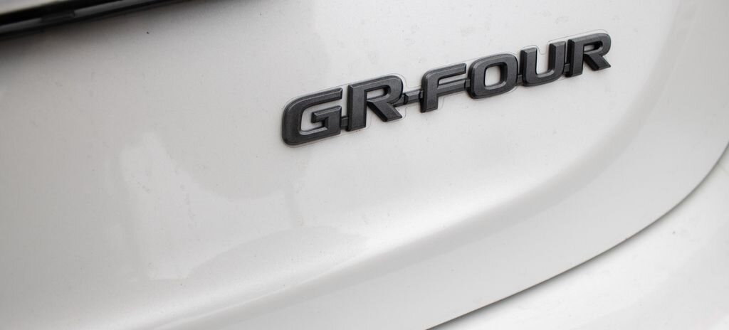 Toyota Yaris Hatchback 1,6 l 192 kw