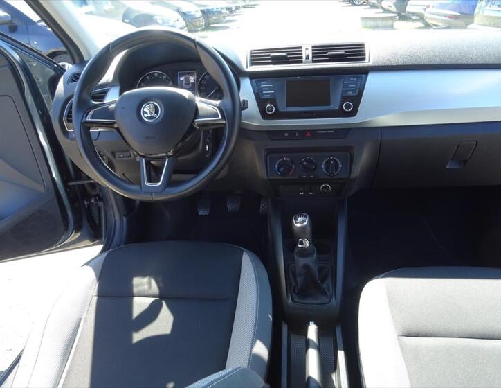 Škoda Fabia 16
