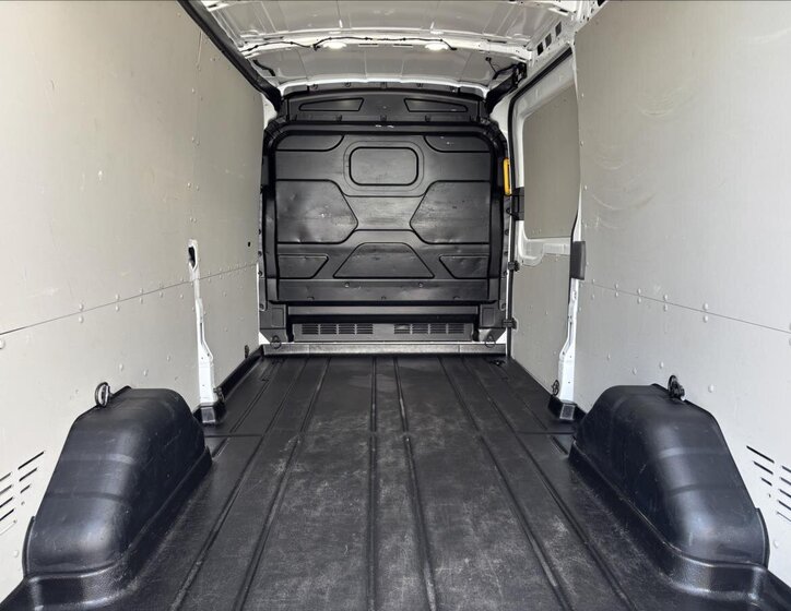 Ford Transit Skříň 2,0 l 96 kw
