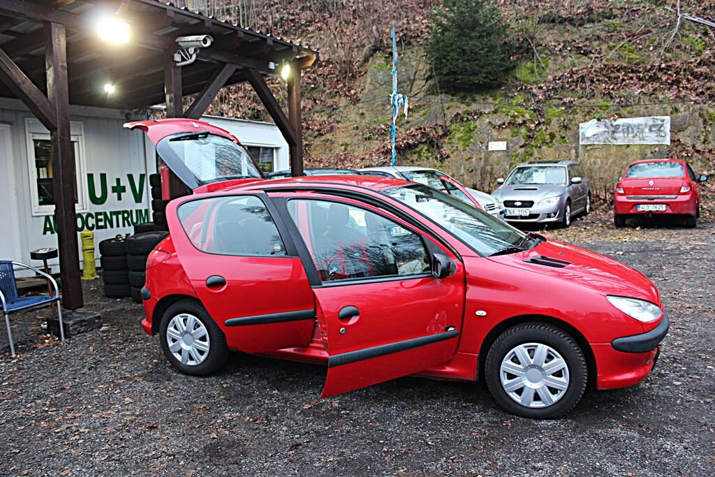 Peugeot 206