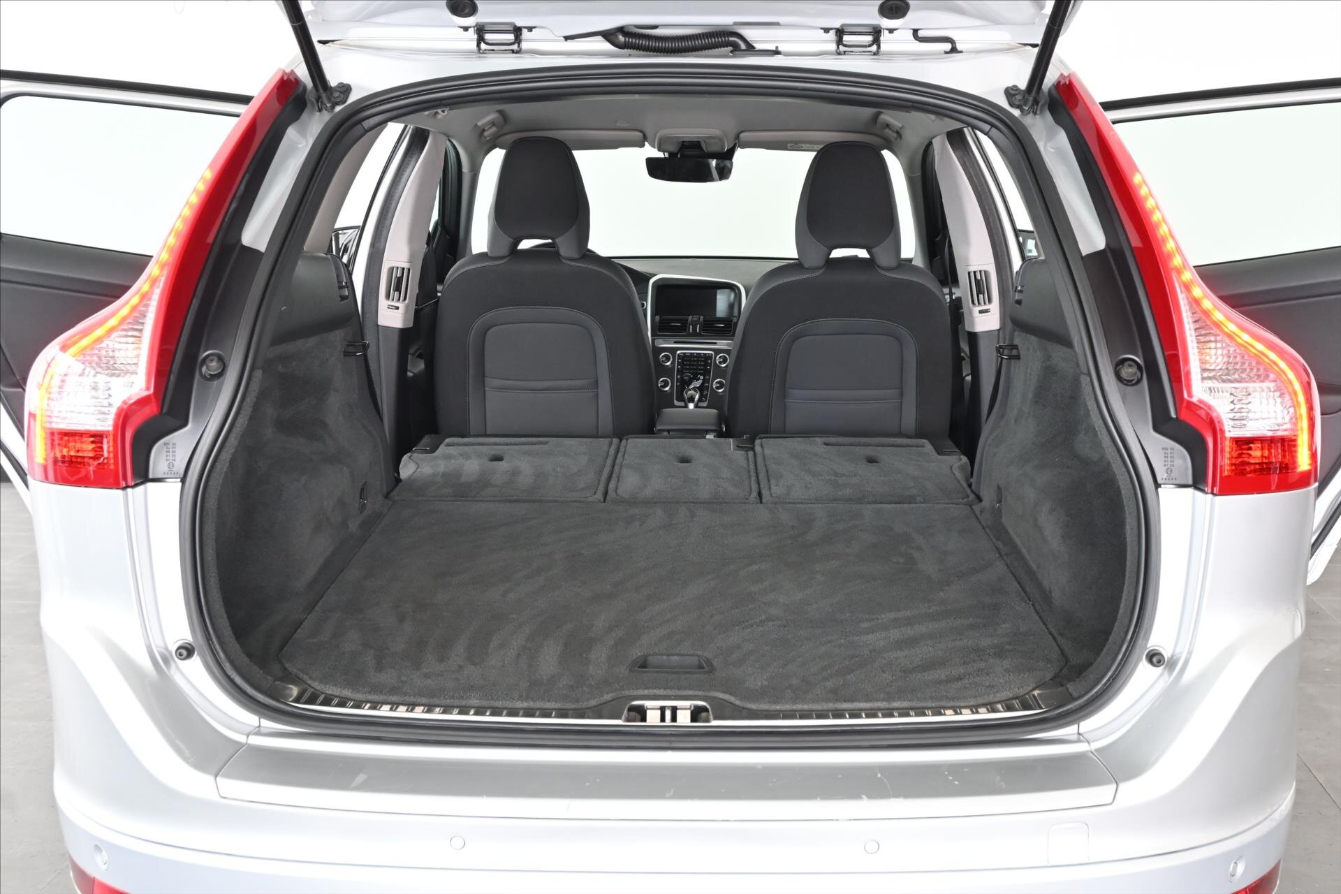 Volvo XC60 SUV / Terénní 2,4 l 133 kw