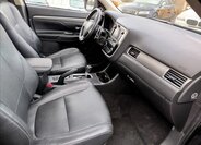 Mitsubishi Outlander SUV 2,3 l 110 kw