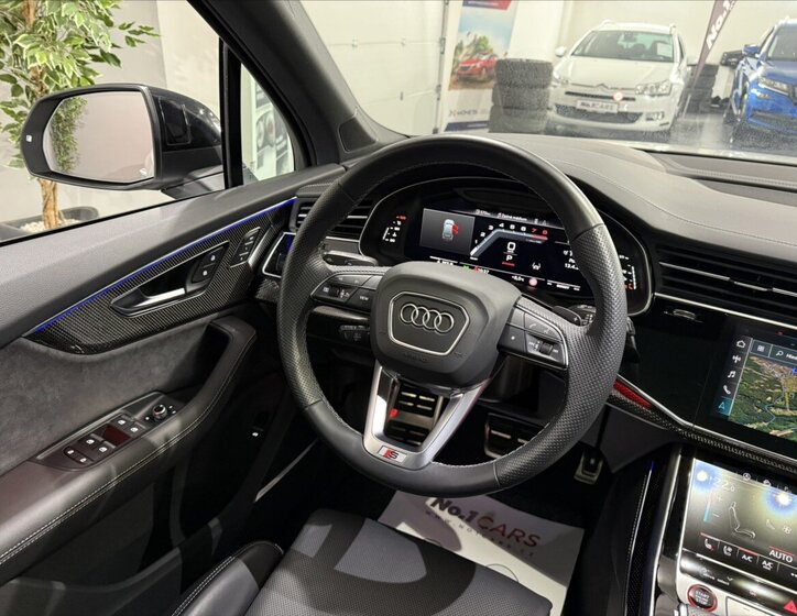 Audi SQ7 SUV / Terénní 4,0 l 373 kw
