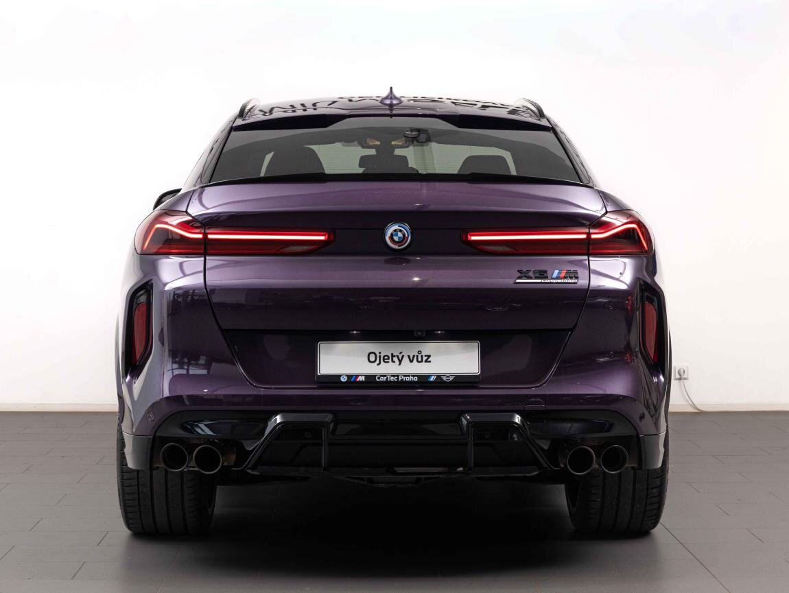 BMW X6 SUV 4,4 l 460 kw