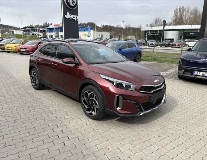 KIA XCeed SUV / Terénní 2,0 l 110 kw