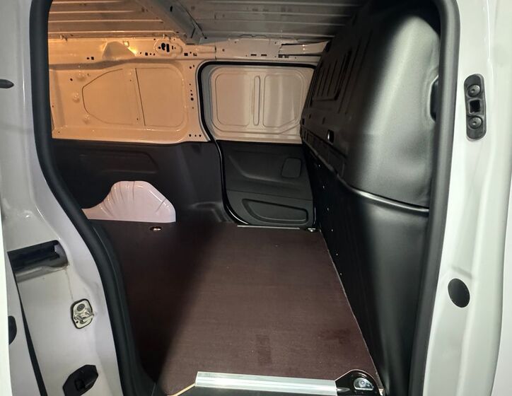 Toyota ProAce City 12