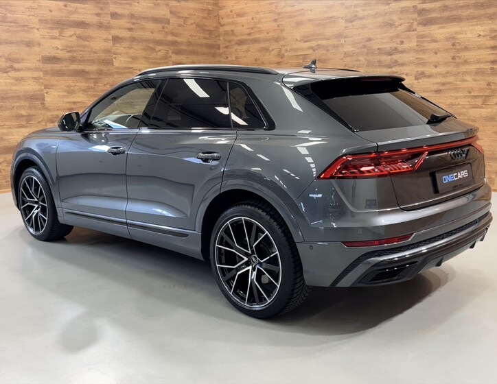Audi Q8 2
