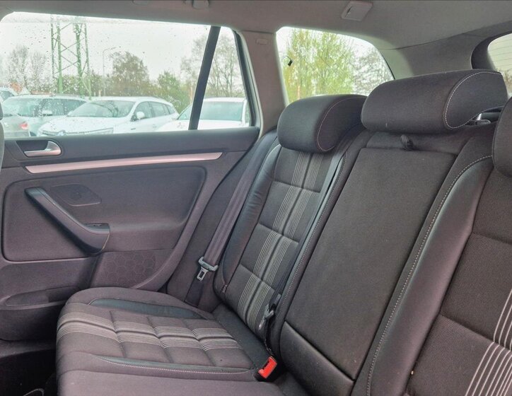 Volkswagen Golf Kombi 1,4 l 90 kw