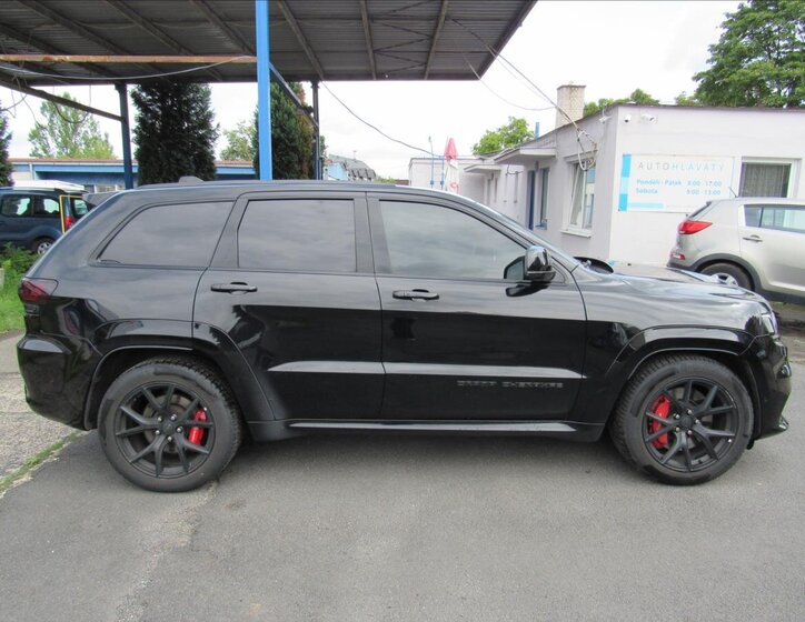 Jeep Grand Cherokee SUV / Terénní 6,4 l 344 kw