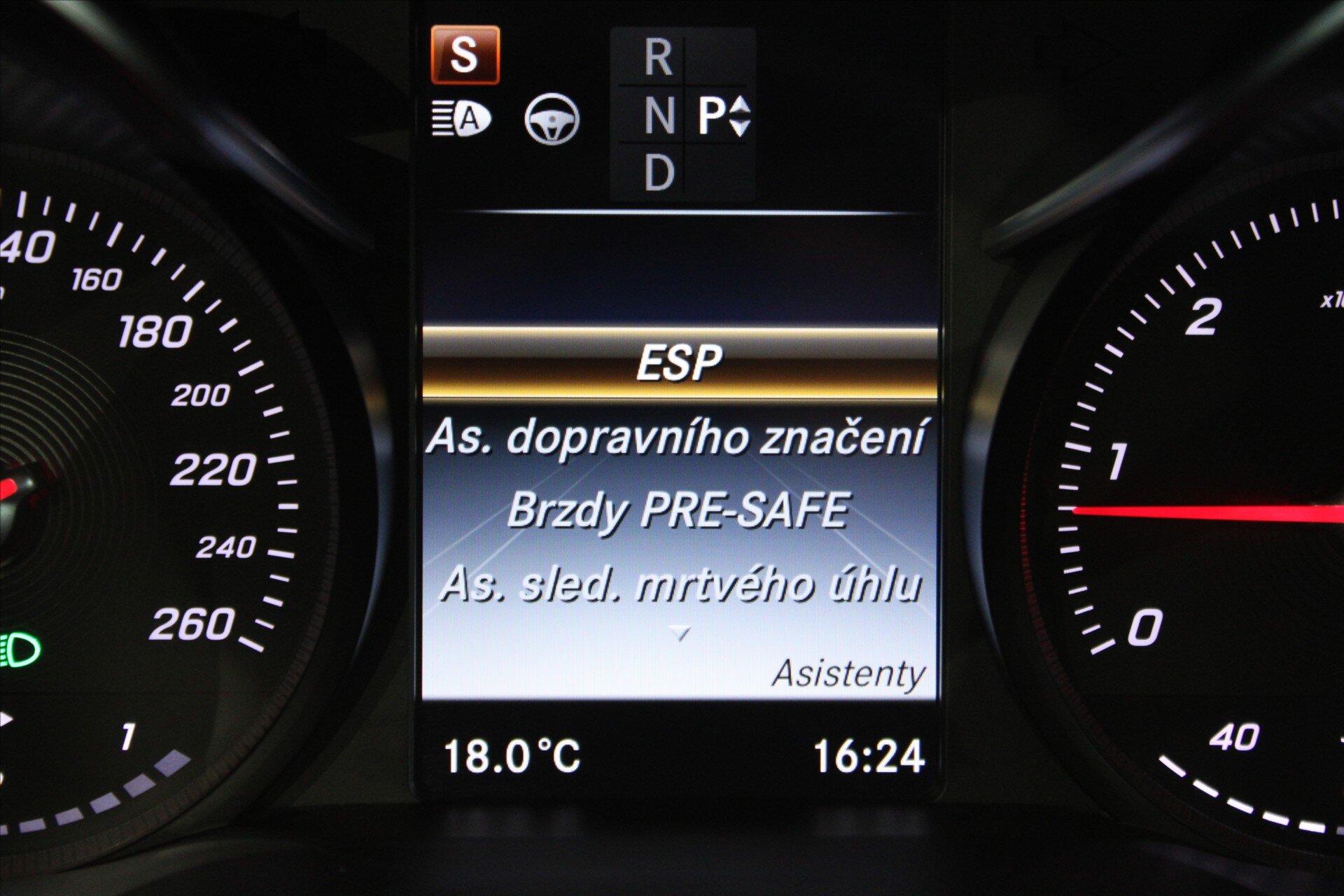 Mercedes-Benz Třídy C Kupé 2,1 l 150 kw