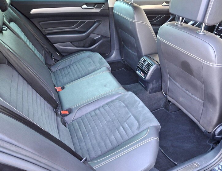 Volkswagen Passat Kombi 1,5 l 110 kw