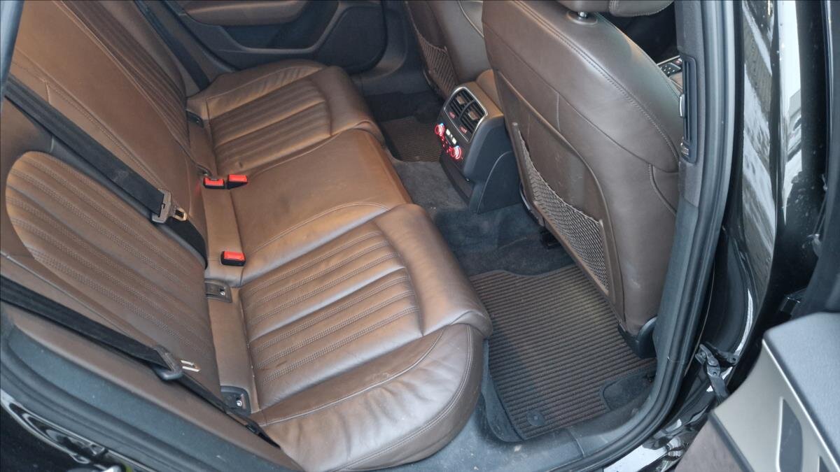 Audi A6 Allroad Kombi 3,0 l 235 kw