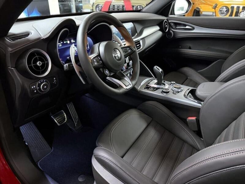 Alfa Romeo Stelvio SUV / Terénní 2,0 l 206 kw