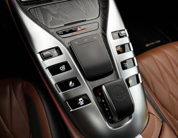 Mercedes-Benz AMG GT Kupé 3,0 l 320 kw