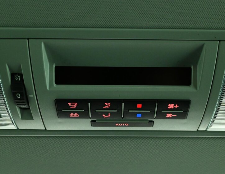 Volkswagen Multivan VAN-Minibus 2,0 l 150 kw