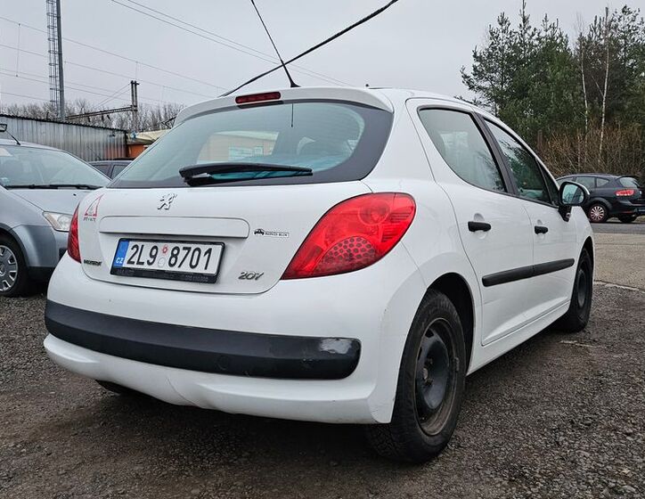 Peugeot 207 Hatchback 1,4 l 50 kw