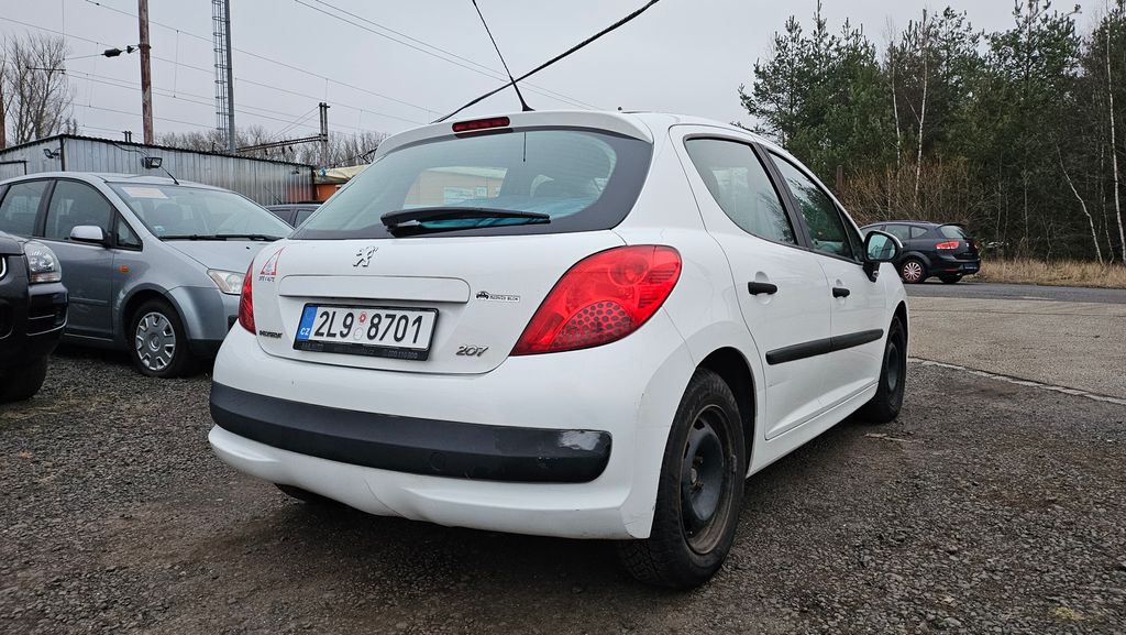 Peugeot 207 Hatchback 1,4 l 50 kw