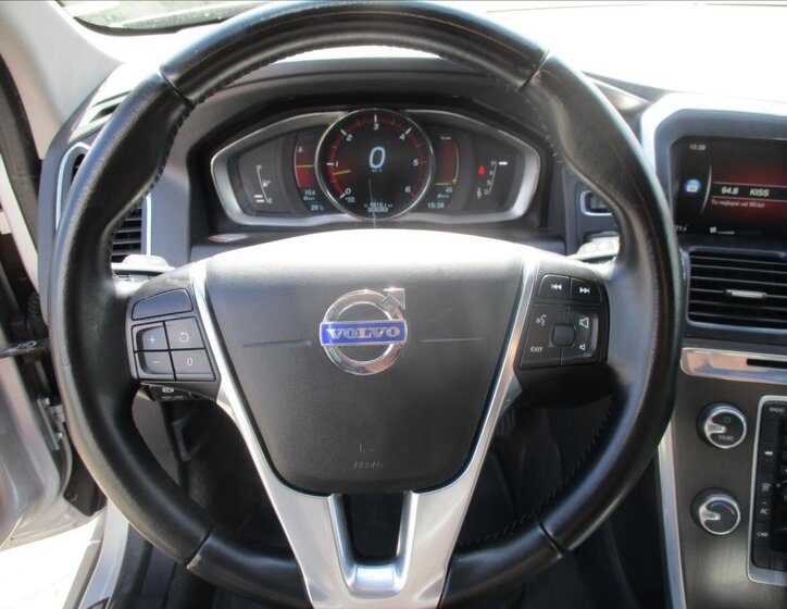 Volvo XC60 15