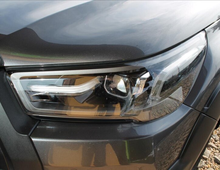 Toyota Hilux Pick-up 2,8 l 150 kw