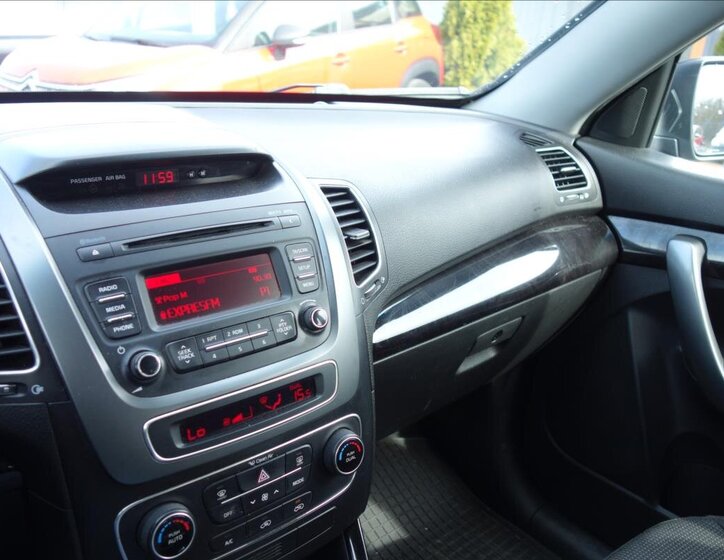 KIA Sorento SUV / Terénní 2,2 l 145 kw