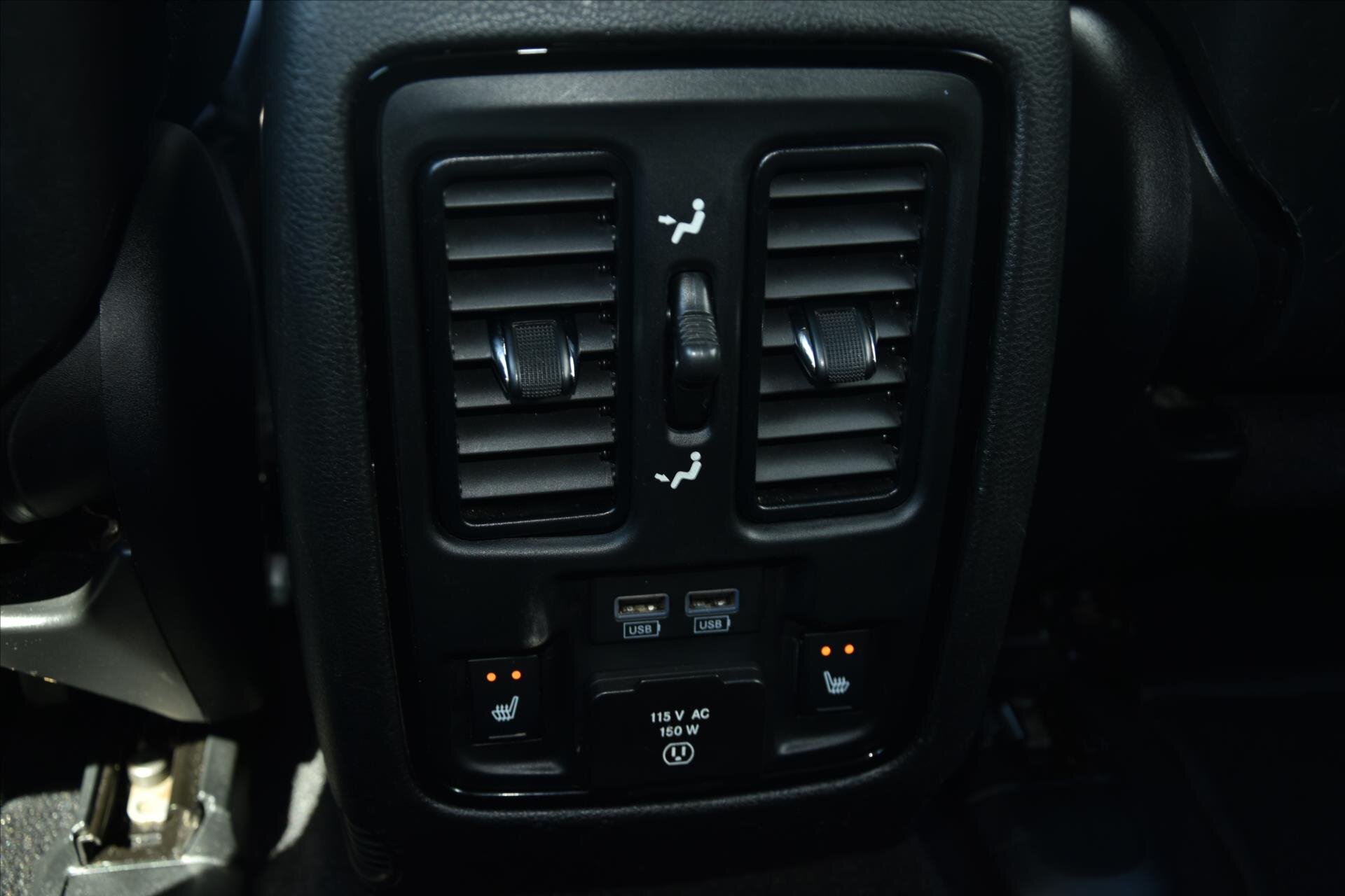 Dodge Durango SUV / Terénní 5,7 l 268 kw