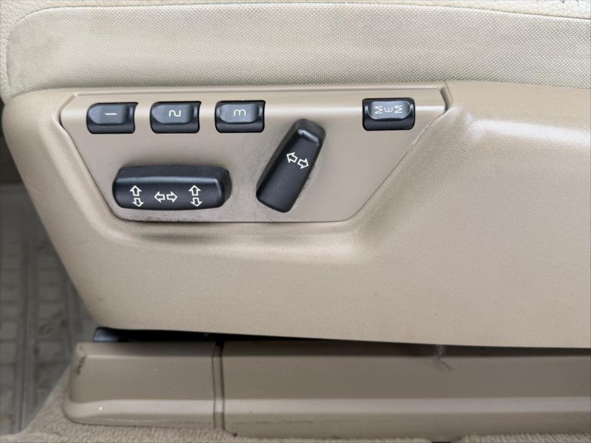 Volvo XC90 Kombi 2,4 l 147 kw