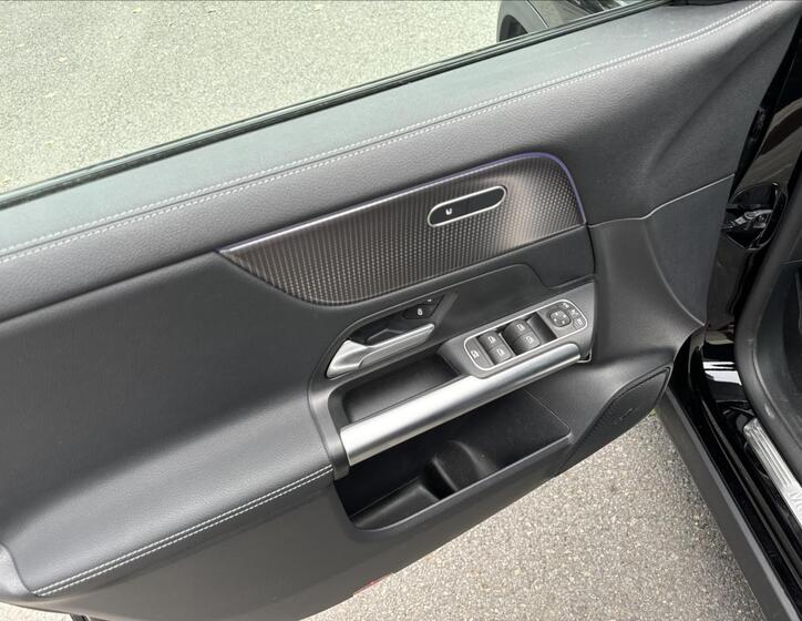 Mercedes-Benz GLA 15