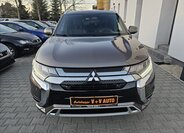 Mitsubishi Outlander 2