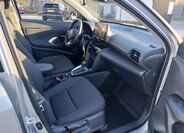 Toyota Yaris Cross 15