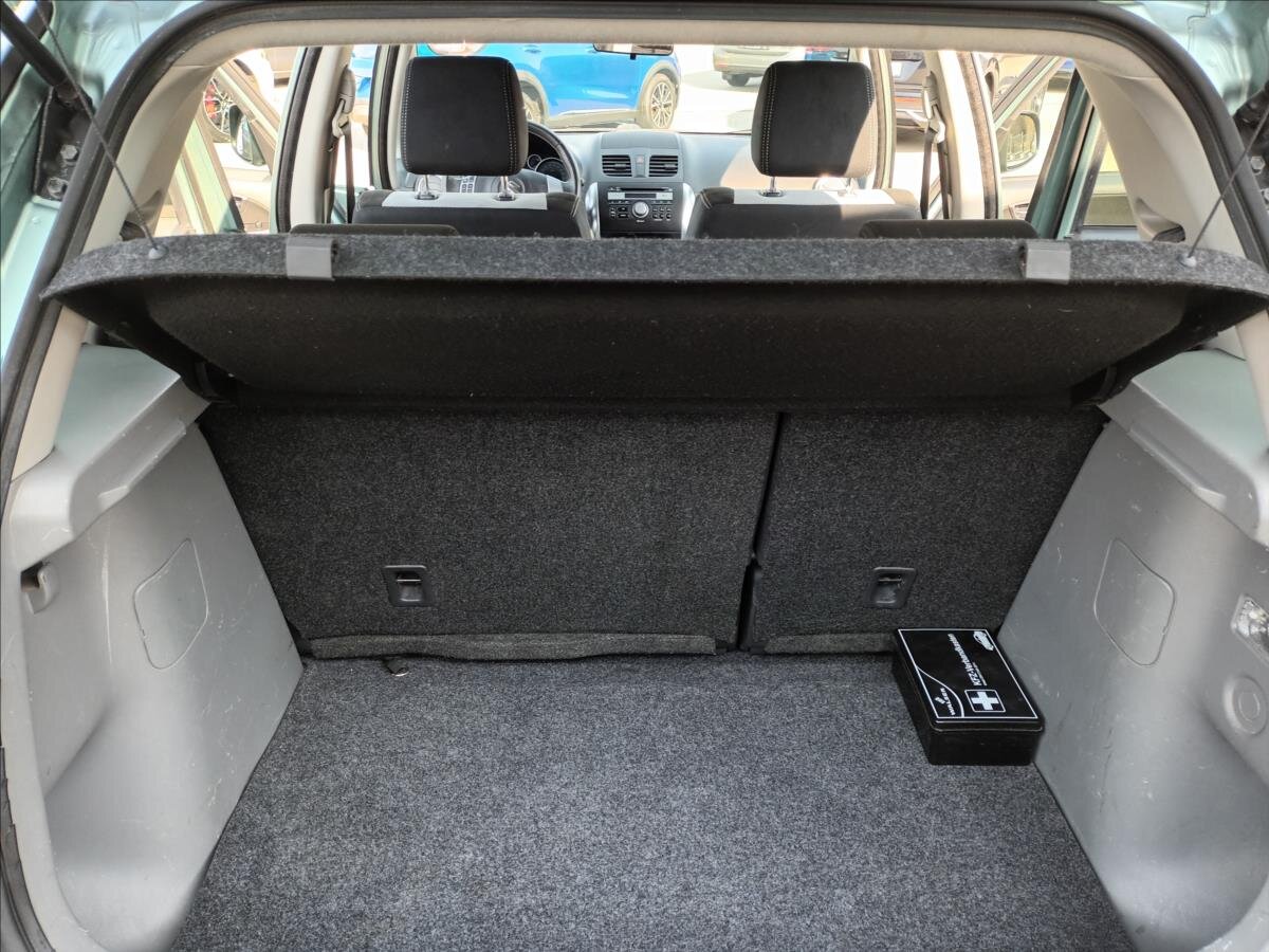 Suzuki SX4 Hatchback 1,6 l 88 kw