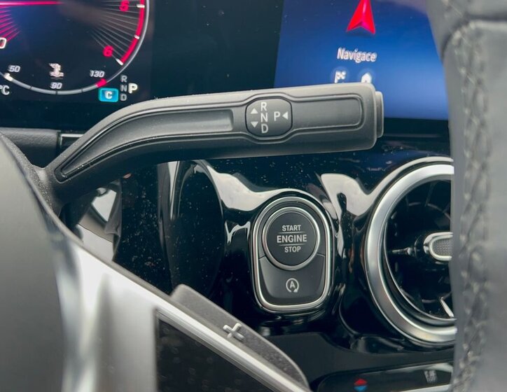 Mercedes-Benz GLA 20