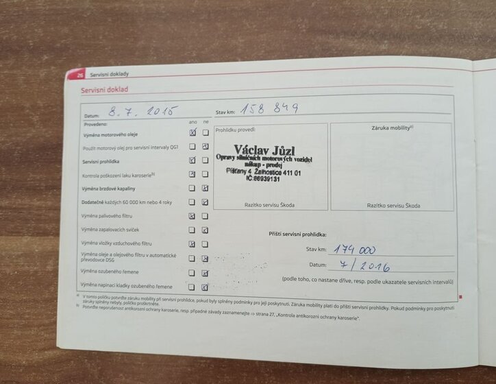 Škoda Octavia Sedan / Limuzína 1,6 l 77 kw