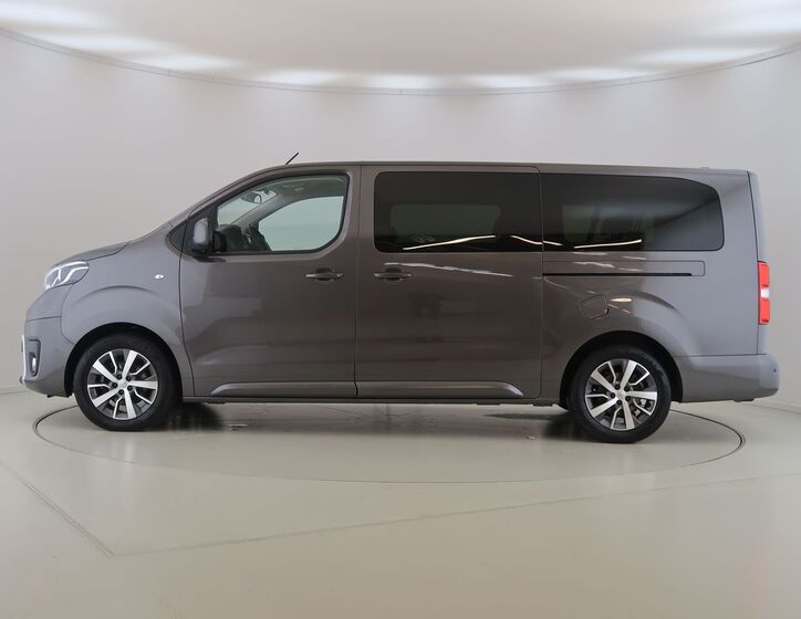Toyota ProAce 4