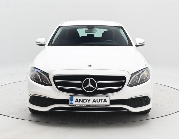 Mercedes-Benz Třídy E 2