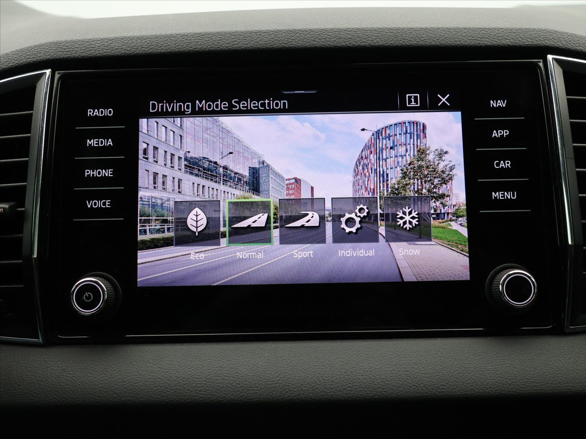 Škoda Karoq SUV 2,0 l 110 kw