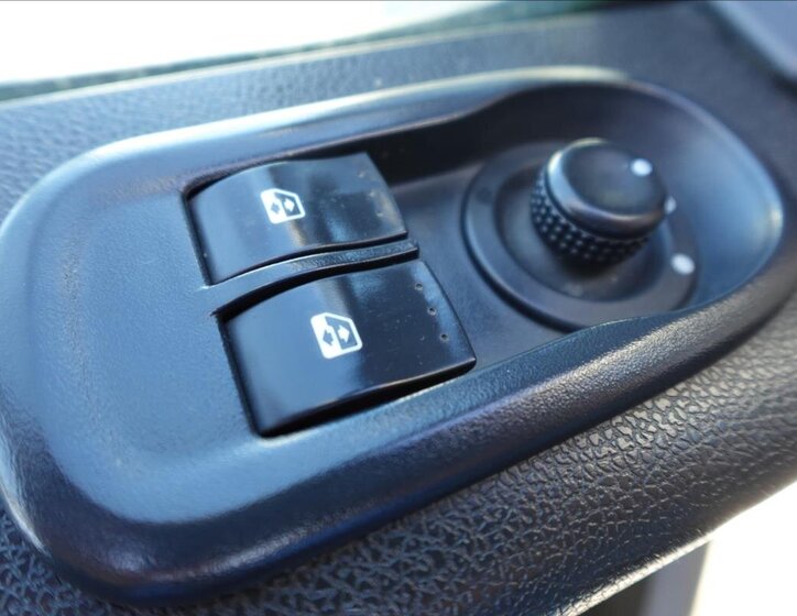 Opel Movano Valník 2,3 l 110 kw