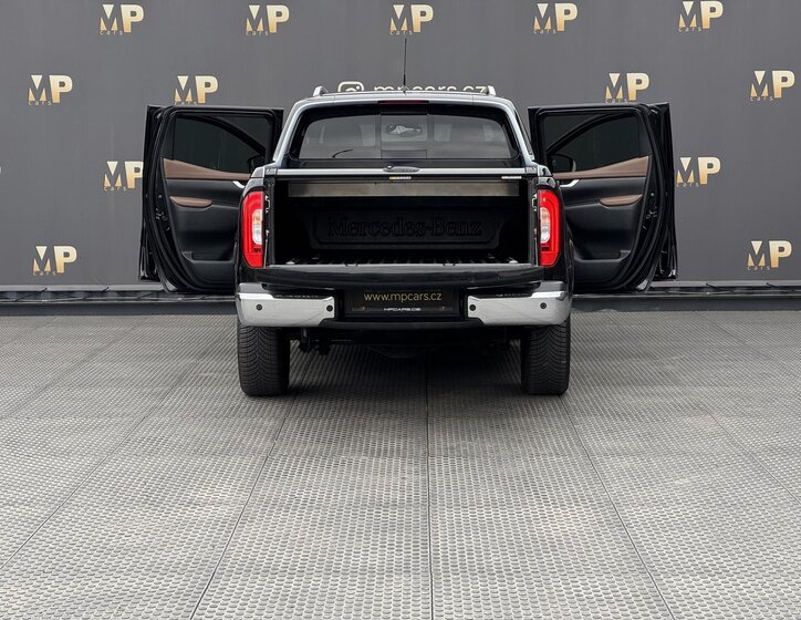 Mercedes-Benz Třídy X 10