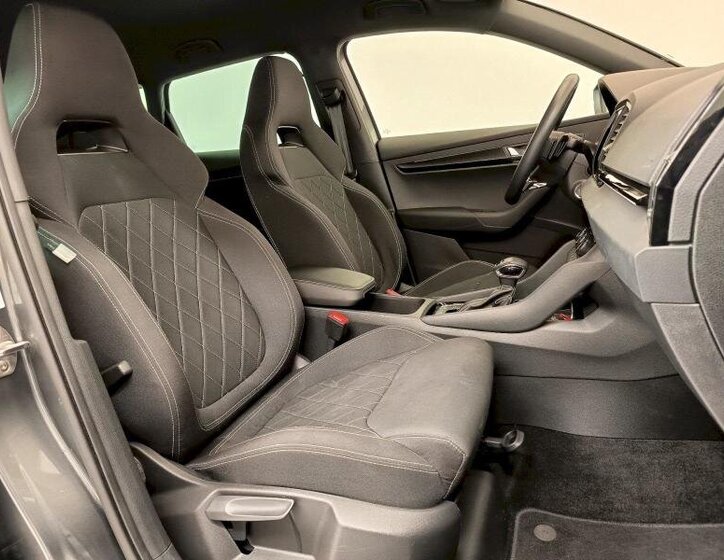 Škoda Karoq SUV / Terénní 1,5 l 110 kw