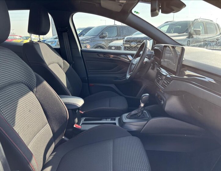 Ford Focus Kombi 999,0 92 kw